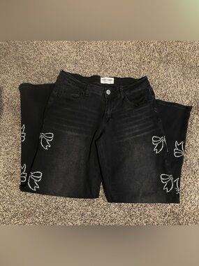 GOGO Black Wide-Leg Jeans with Rhinestone Bow Accents